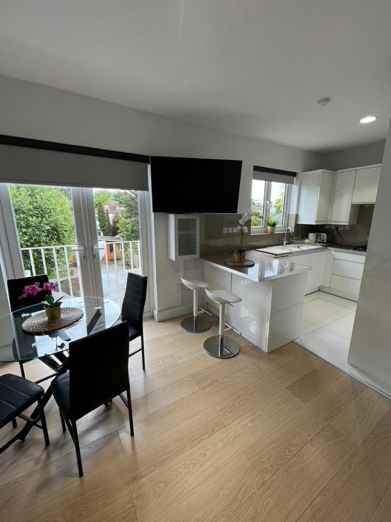 Zenobia London Luxury Apartments Finchley Zewnętrze zdjęcie
