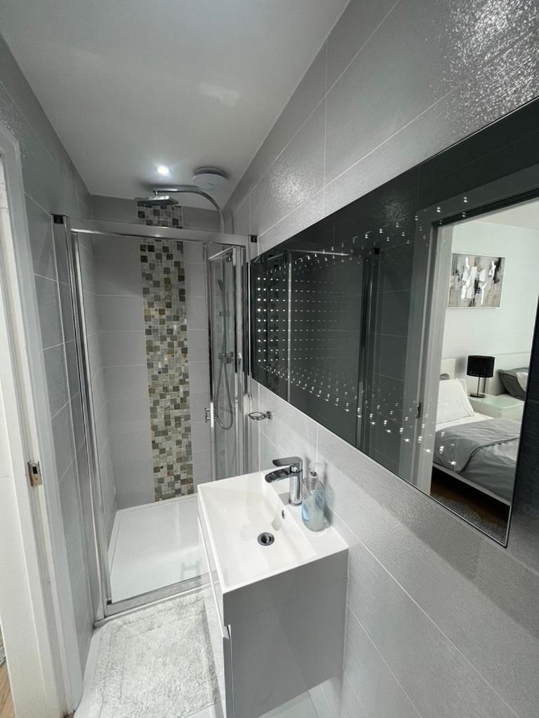 Zenobia London Luxury Apartments Finchley Zewnętrze zdjęcie