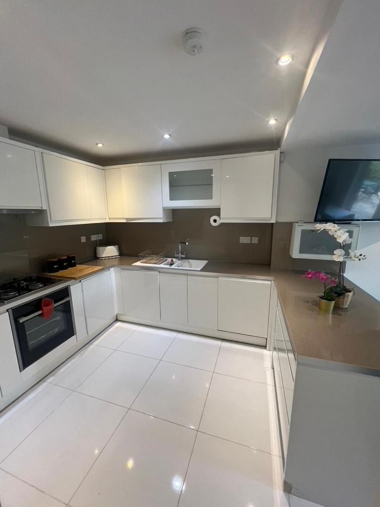 Zenobia London Luxury Apartments Finchley Zewnętrze zdjęcie